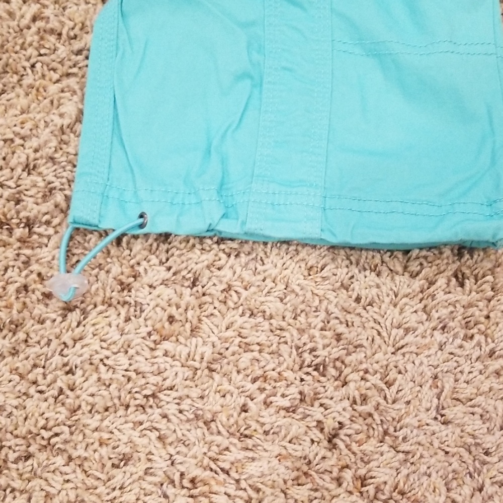 Turquoise capris - Picture 2 of 4